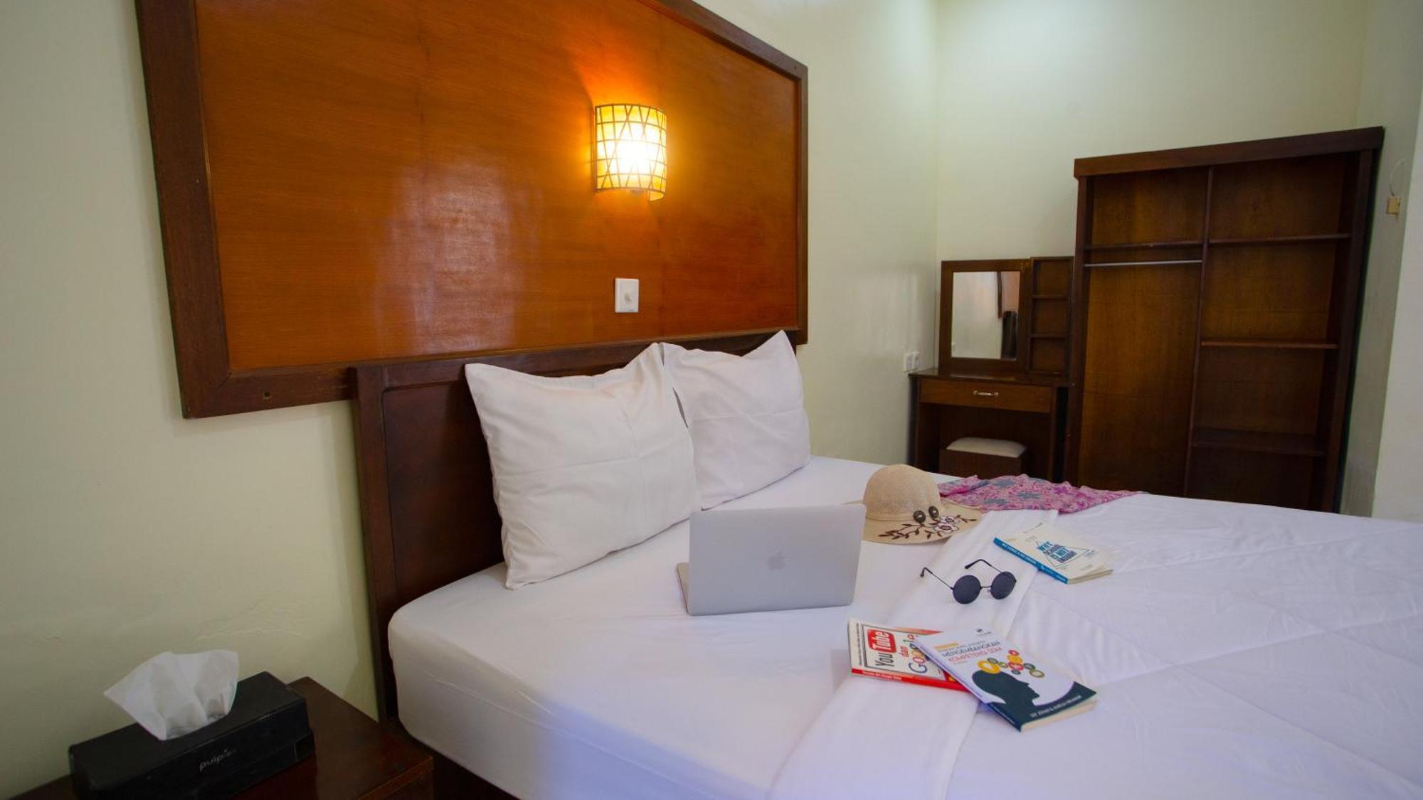 Teges Inn Kuta Kuta  Exterior photo