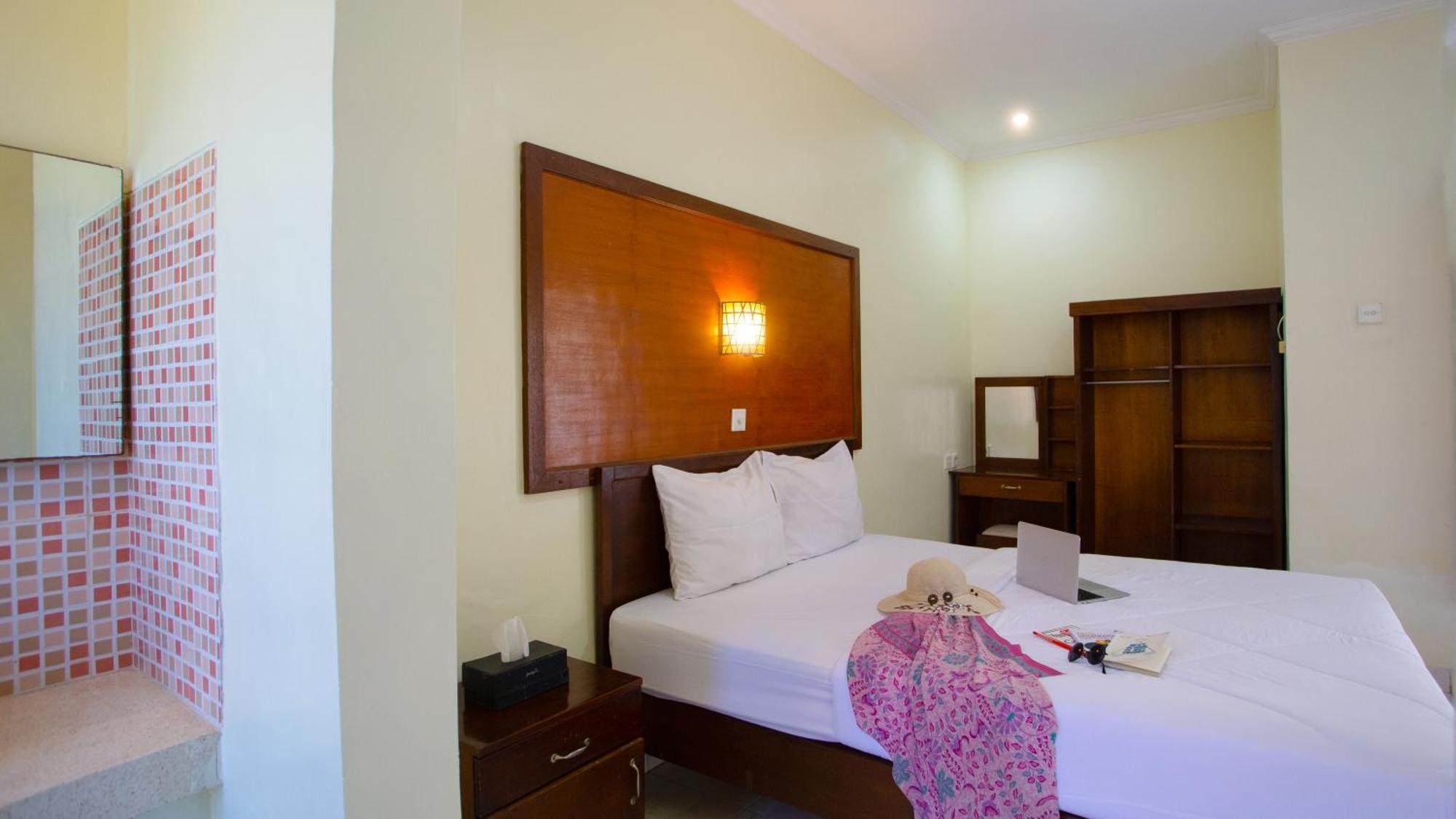 Teges Inn Kuta Kuta  Exterior photo